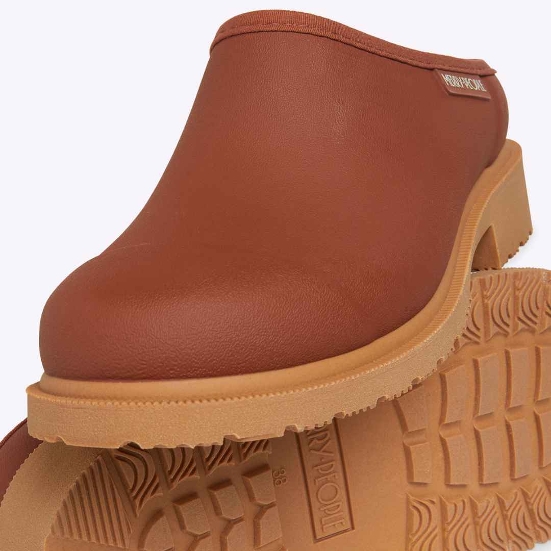 Billie Clog // Rust - Image 4
